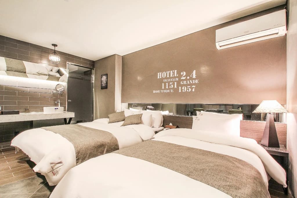 Hotel 2.4 - photo 7