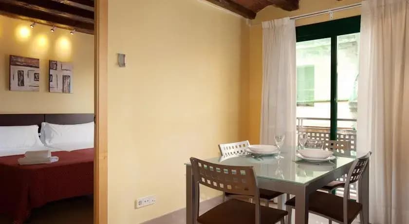 Lodging Apartments Liceu - photo 8