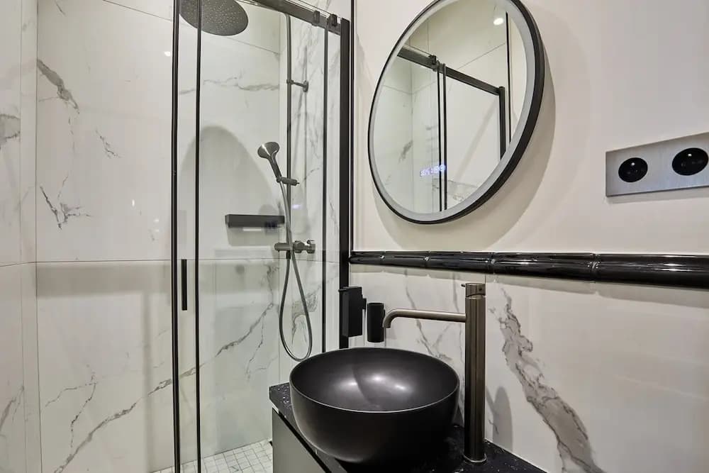Amazing apartment Saint Germain des Pres with AC by Studio Prestige - photo 8