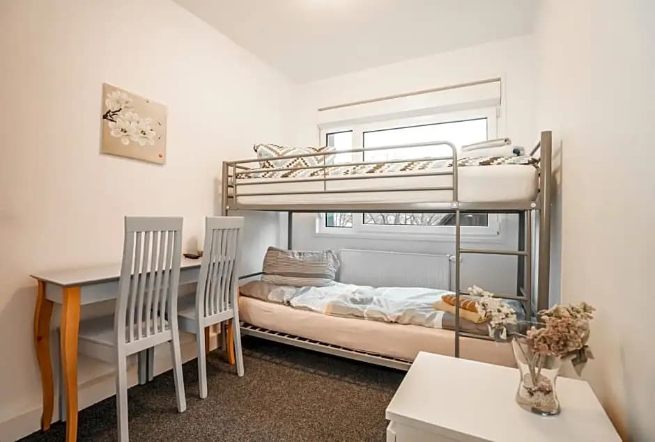 Motel Home Berlin - photo 6