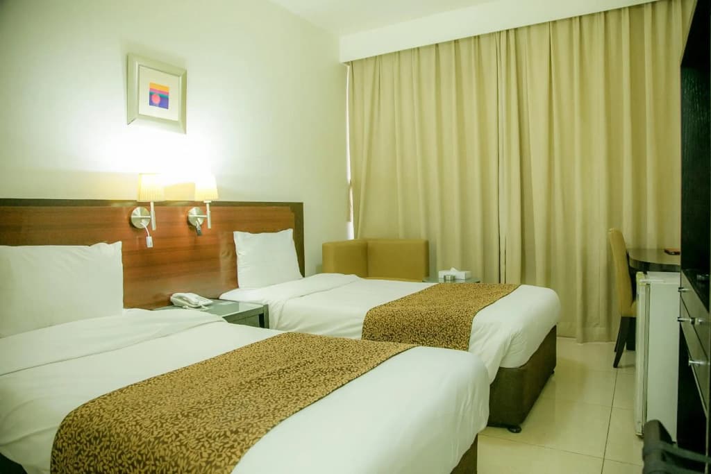 Phoenicia Hotel - photo 4