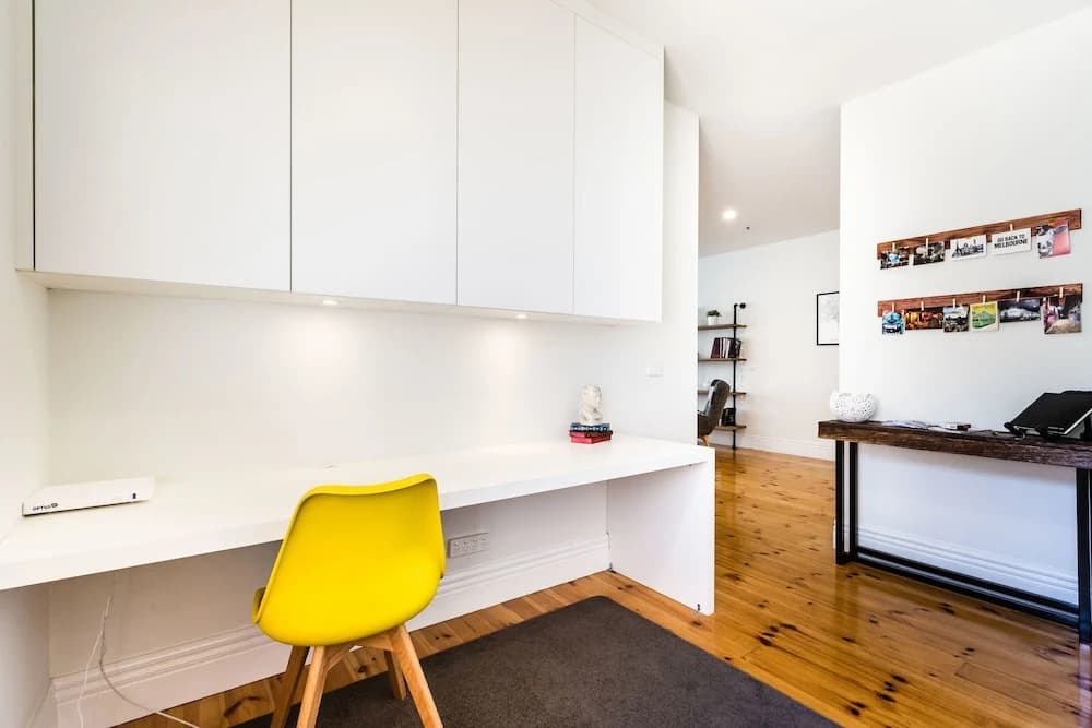 AERIN, 2BDR Melbourne Apartment - photo 12