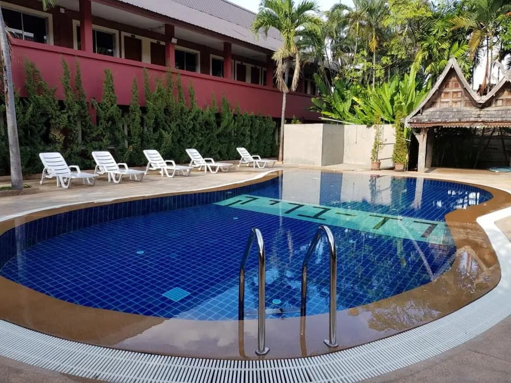 Red Brick Guesthouse - photo 16