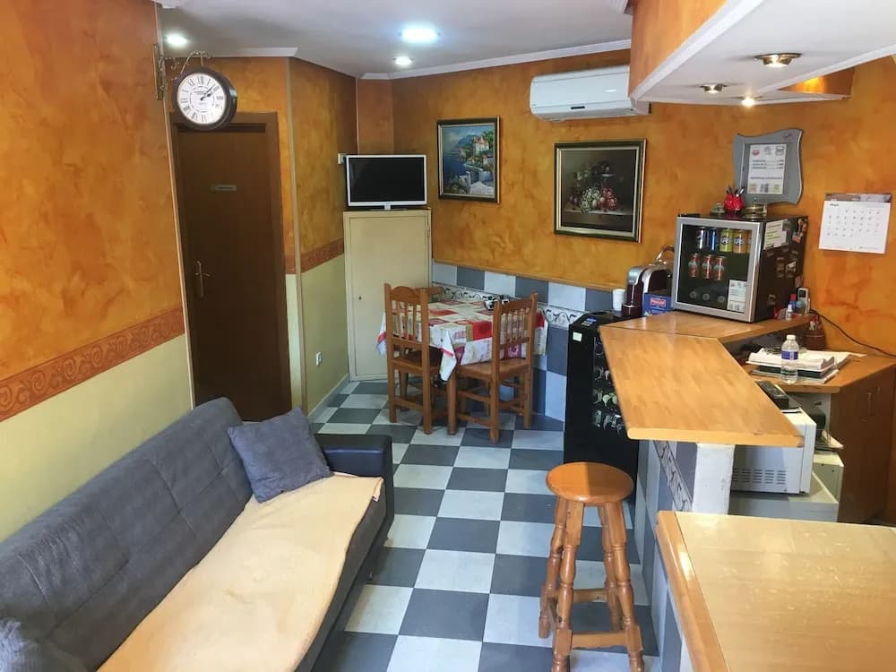 Hostal Los Rosales - photo 13