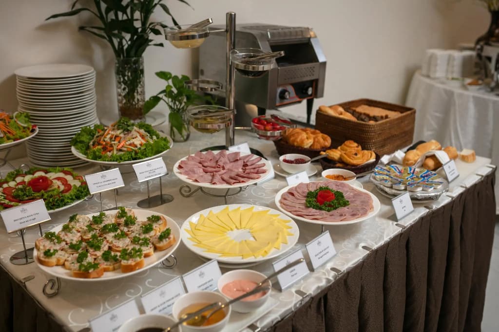 Adonis Hotel - photo 11