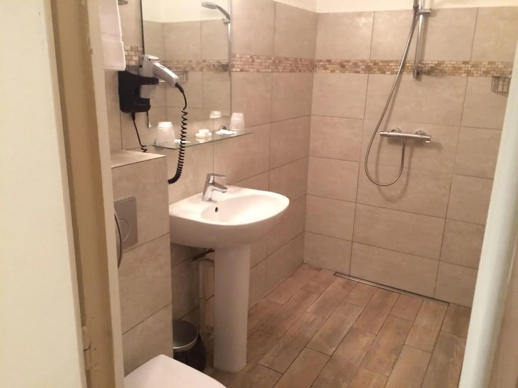 Hotel Mimosa - photo 39