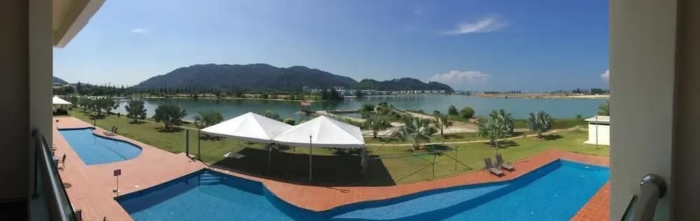 Marina Island Apartment - photo 17