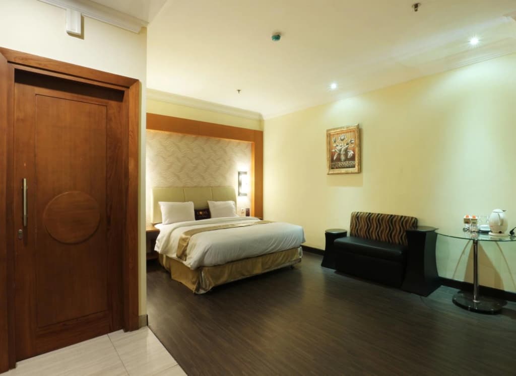 Coin's Hotel Jakarta - photo 6