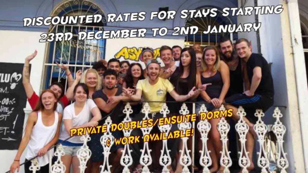 Asylum Sydney Backpackers Hostel - photo 12