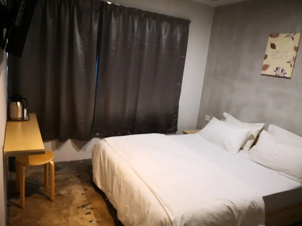 5 Bands Hotel - photo 2