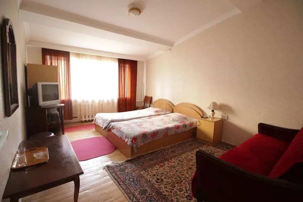 Hotel BU - photo 4