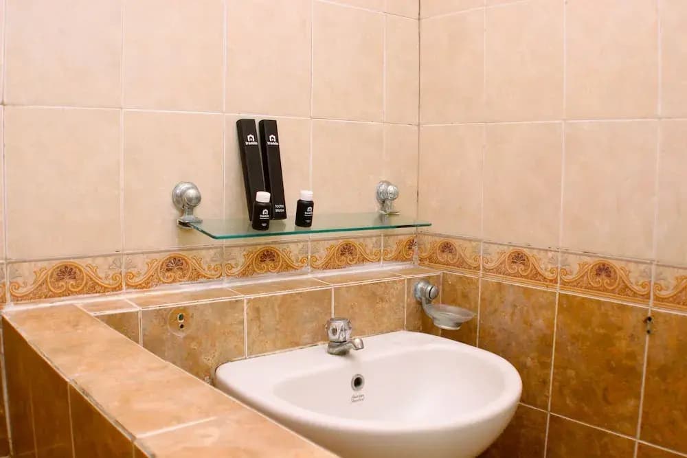Homey And Simply Look 1Br At Puri Garden Apartment - photo 7