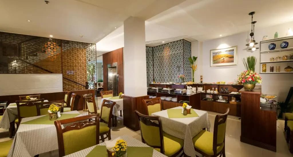 Cherry Hotel Central - photo 18