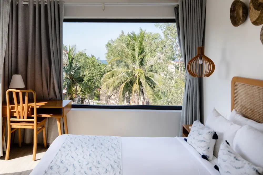 The Watermark Beachside Hotel - photo 33