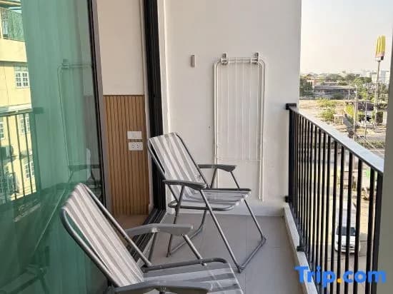 Modern 2Bed/2Bath near BKK airport (Level 5) - photo 2