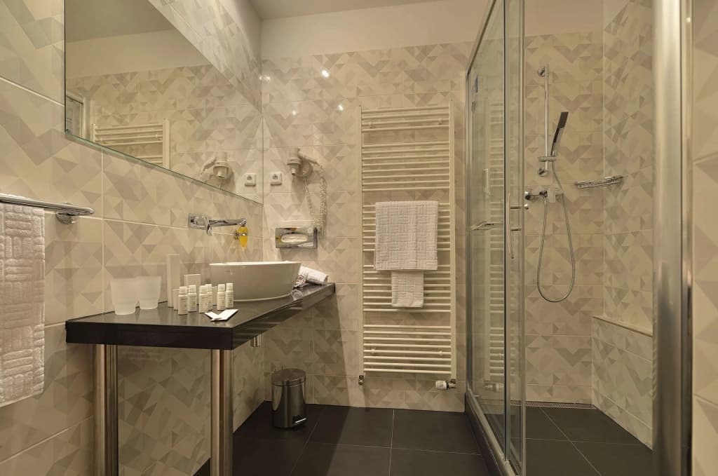 Ramada by Wyndham Airport Prague - photo 10