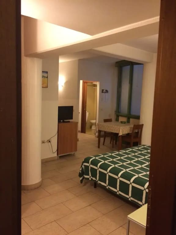 "2 pax Studio, Week Lease, all Utilities Included" - photo 4