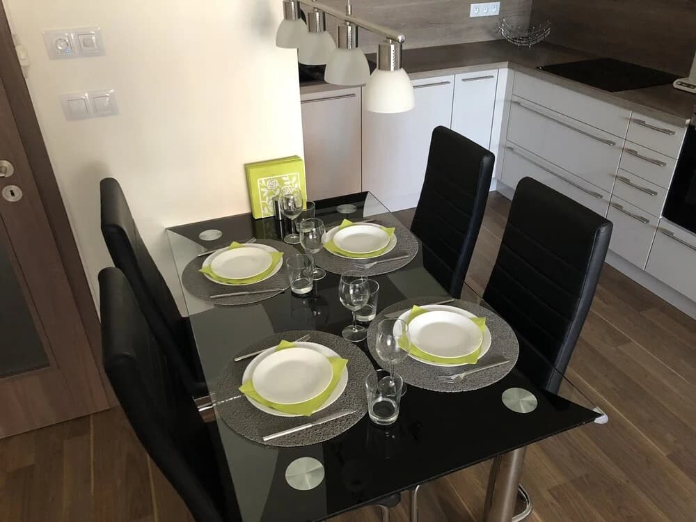 DeLuxe Apartments - photo 9