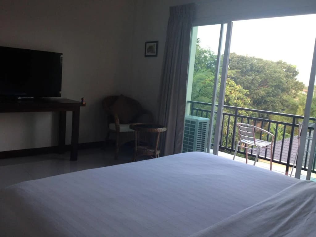 Huga Place - photo 8