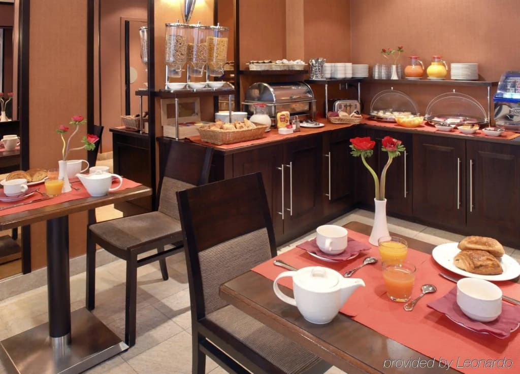 Hotel Des Nations Saint Germain - photo 11