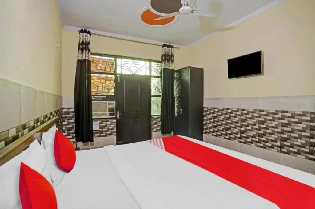 OYO Flagship Kashvi Palace Near Usmaanpur 1st pusta - photo 13