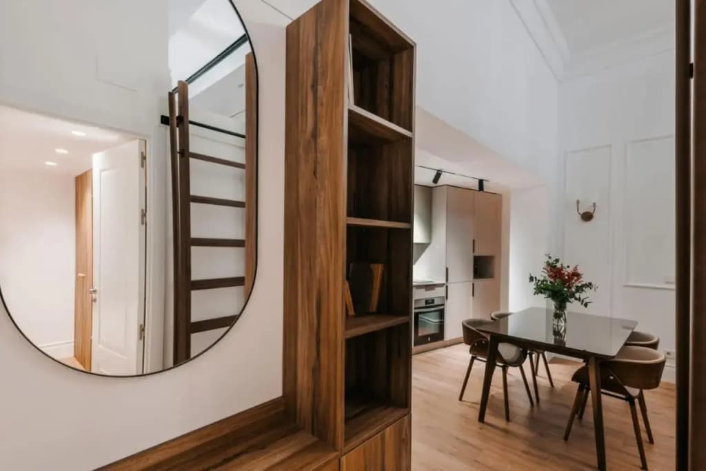 Stunning & Bright 2BD 2BTH – CITY CENTER -GRAN VIA - photo 11