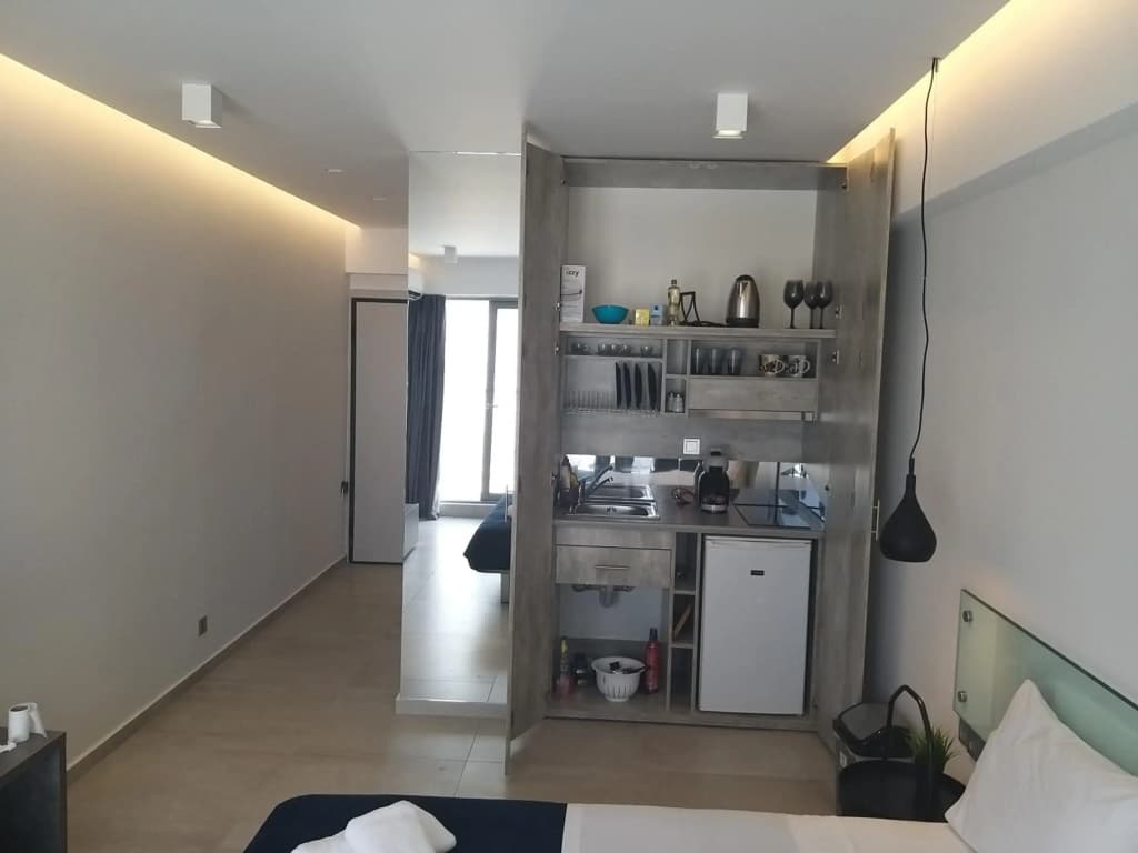 Amazing Apartments @ Aiolou Str. - photo 4