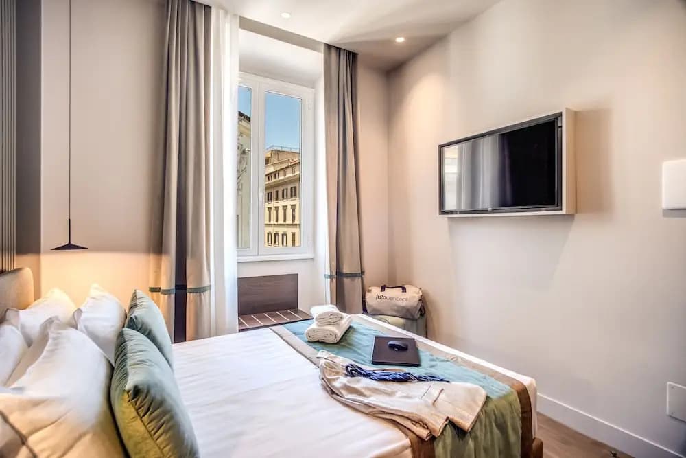 Hotel 77 - photo 3