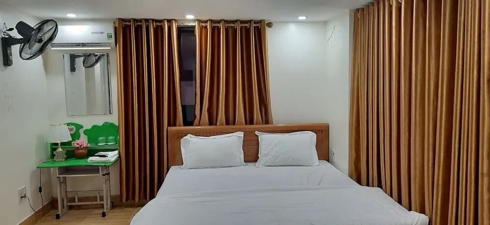 Dragon Hotel - photo 6