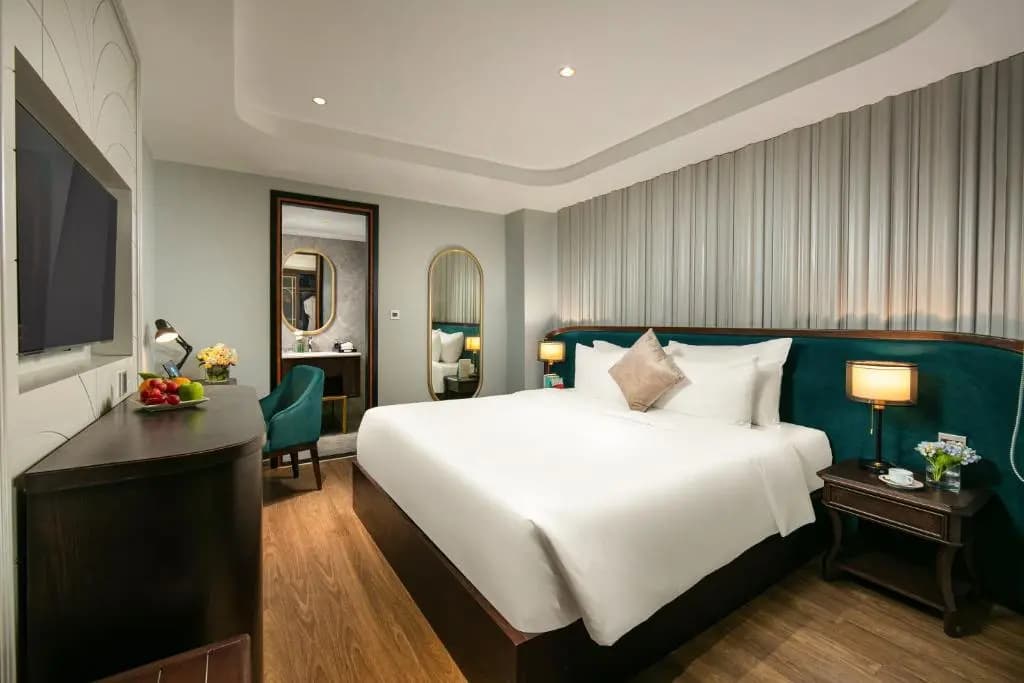 May De Ville Lakeside Hotel - photo 30
