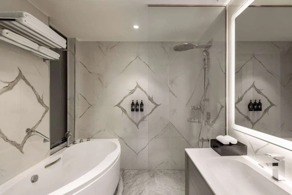 Wyndham Grand Doha West Bay Beach - photo 18