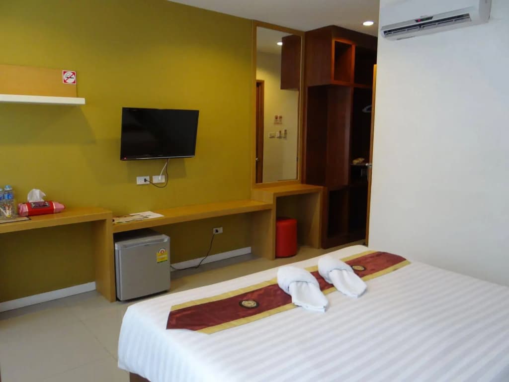 Tropical Sunset Hotel Patong - photo 4
