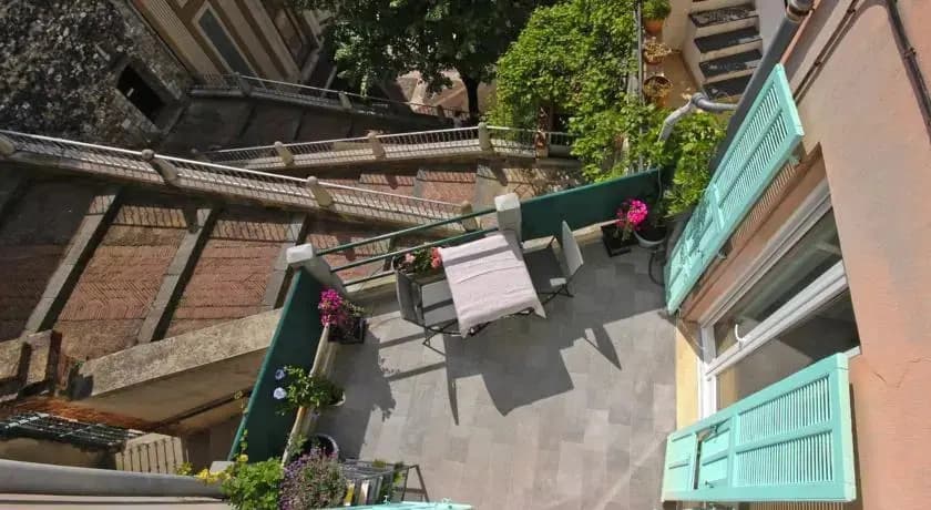 Rare! Terrace with Sea View Apartment, Vieux Nice - photo 1
