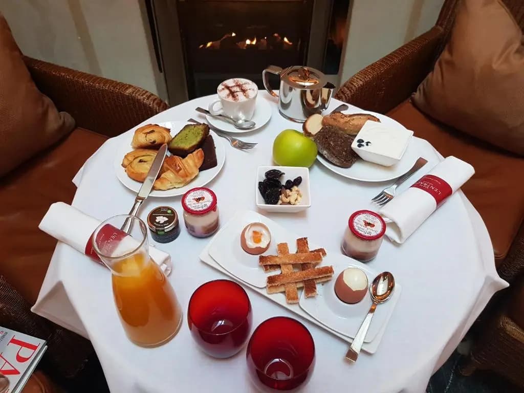 Hôtel Montaigne - photo 8