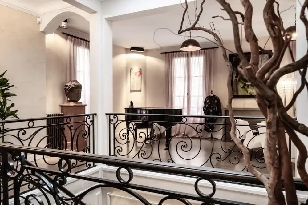 Luxury 5BR House Close to the Arc de Triomphe - photo 9