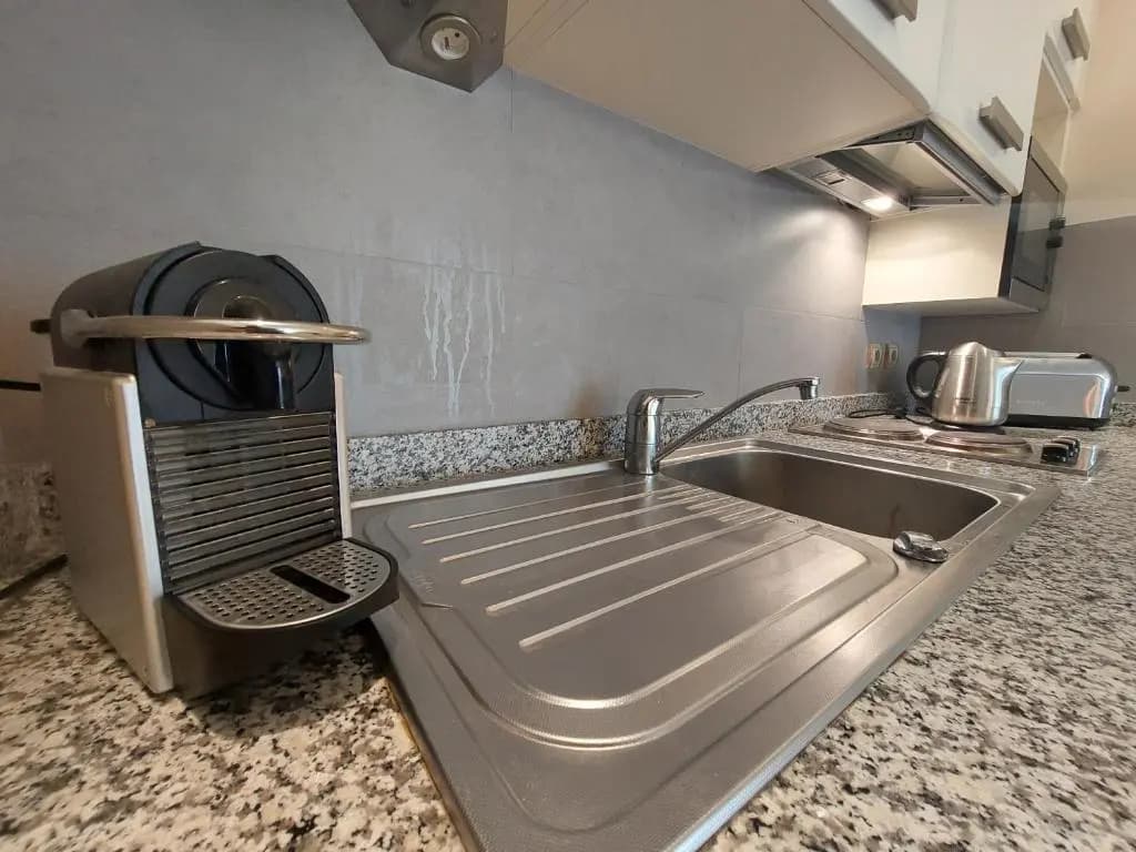 BH - CAPITOL - Central 2 Bedrooms 5 Peoples - photo 12