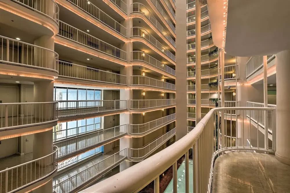 Waterfront High-Rise Condo - Miami Beach 5 Mi - photo 25