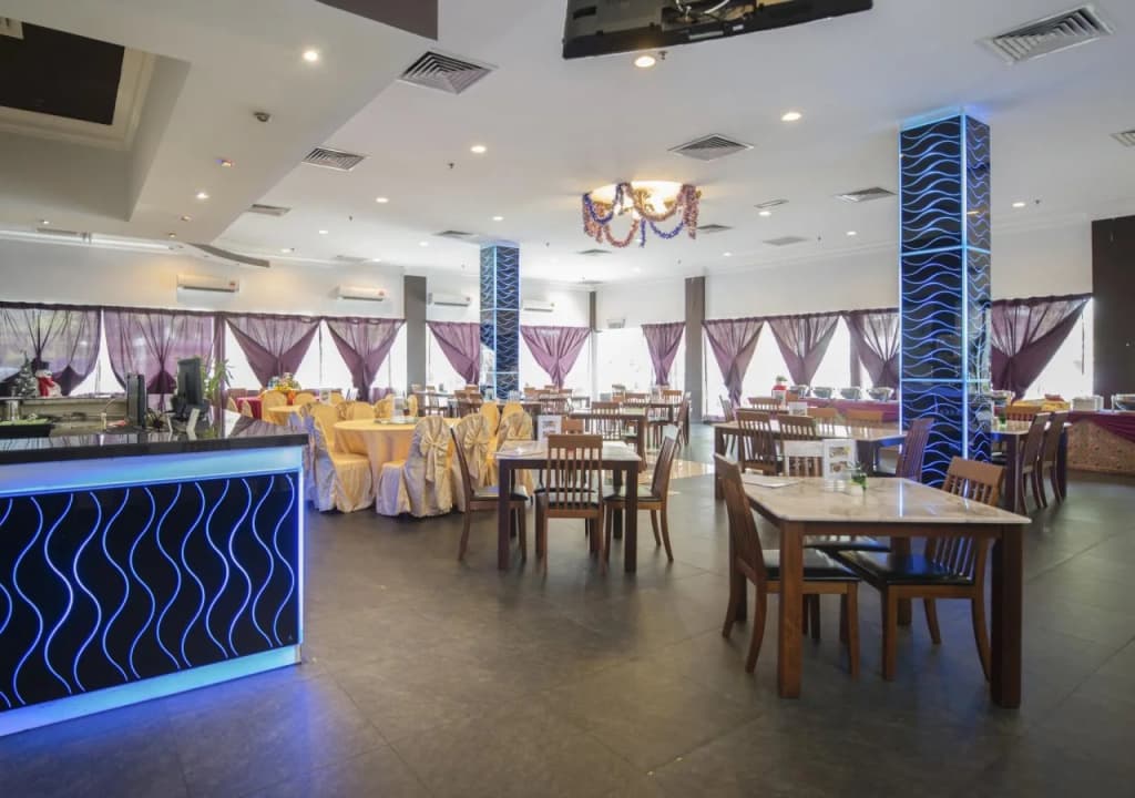 De Garden Hotel - photo 15
