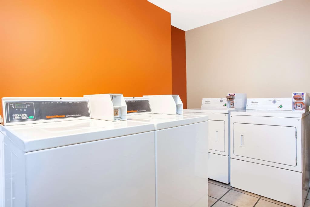Days Inn by Wyndham Orlando Downtown - photo 14