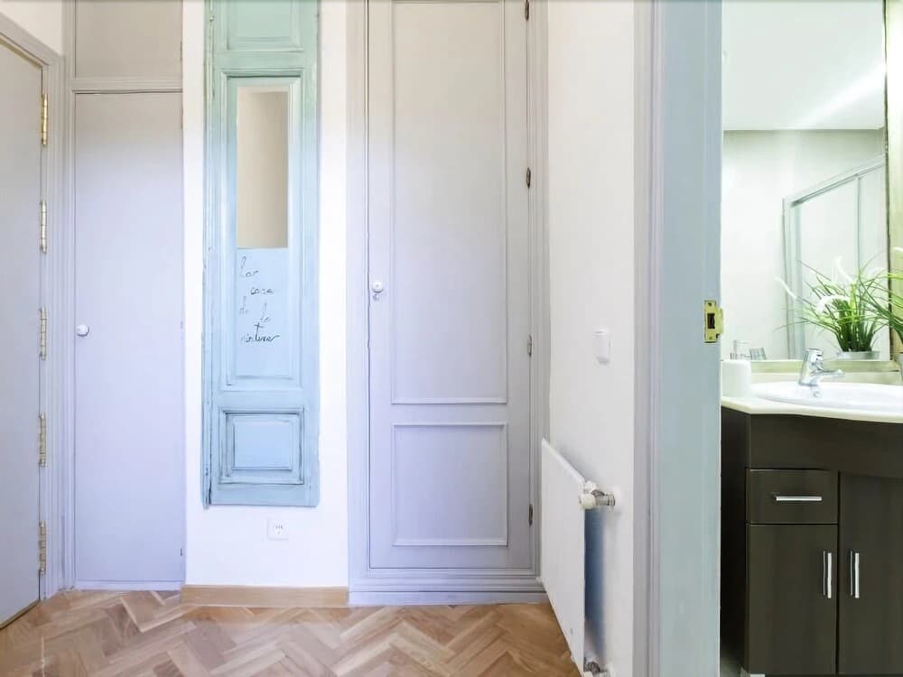 LAVAPIÉS Apartment I (1BR 1BT) - photo 11