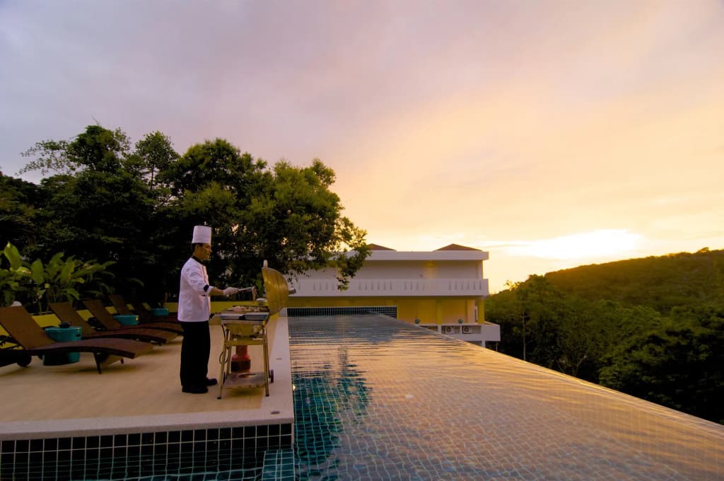 Grand Bleu Ocean View Pool Suite - photo 23