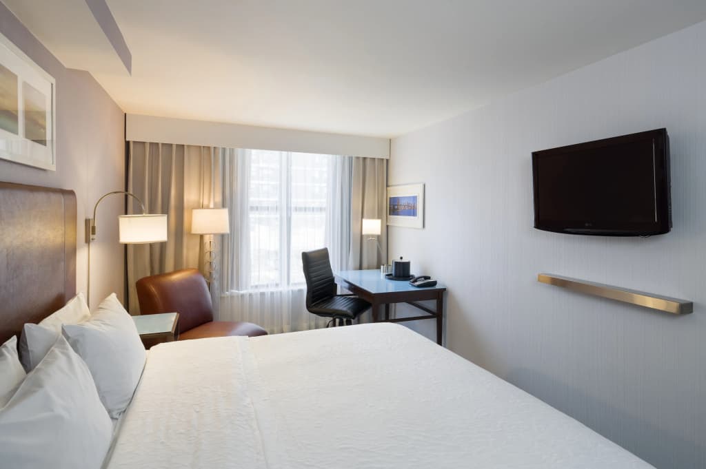Hampton Inn Manhattan Seaport Financial District - photo 4