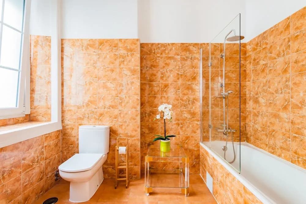 Bright & Beautiful Top Floor Graça Flat - photo 8