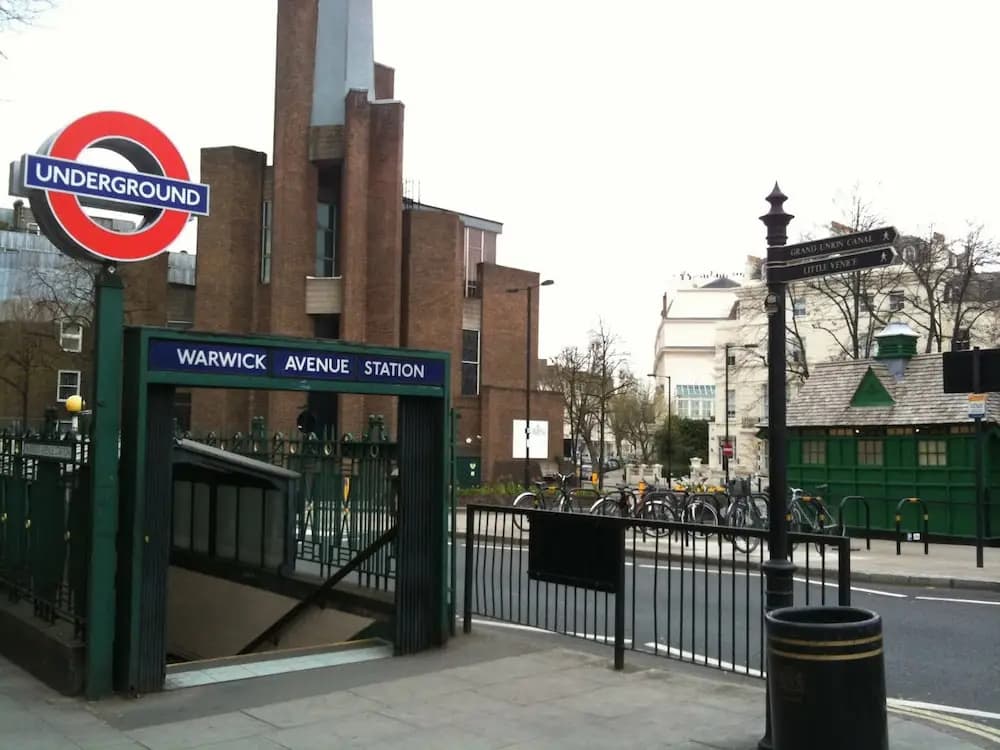 3 Bedrooms Apartment Central London - main photo