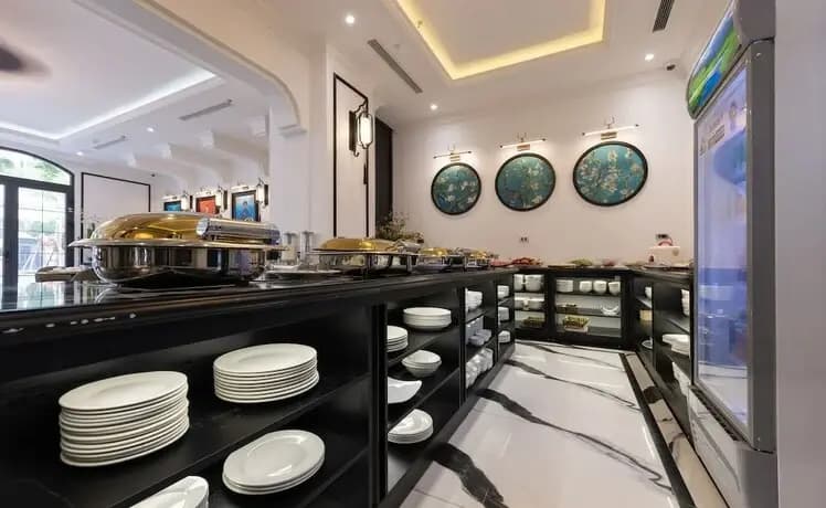 Phong Lan Unique Hotel - photo 4