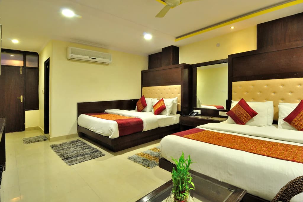 Check In Room Main Bazar - photo 4