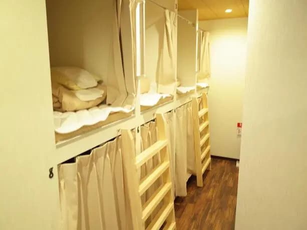 Okubo bnbplus Capsule hotel Mix dormitory - main photo
