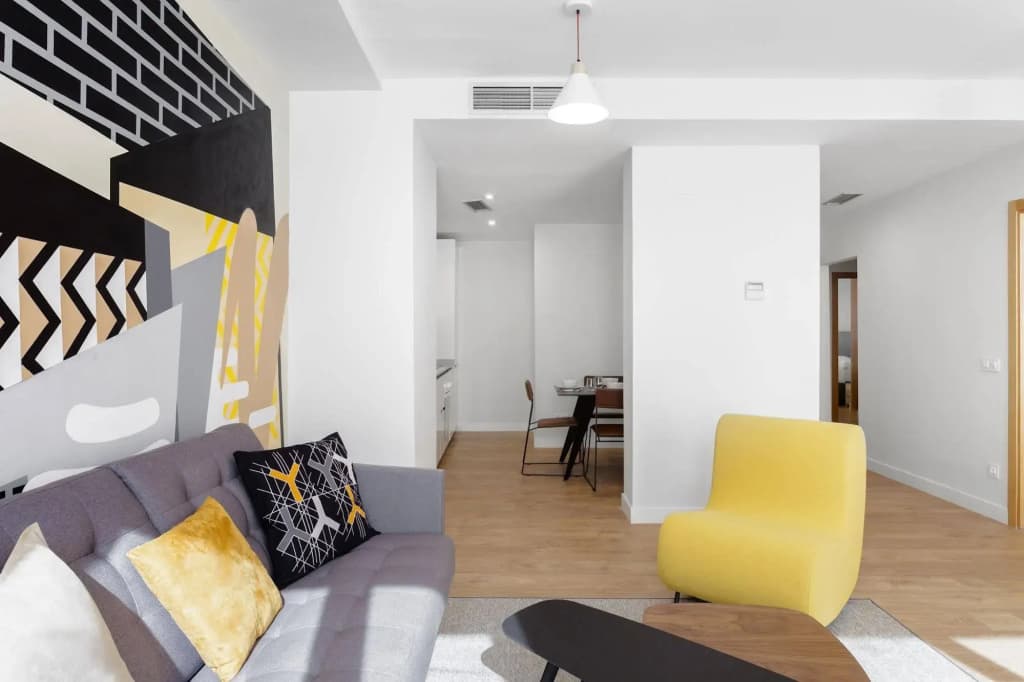 Home Art Apartments - photo 5