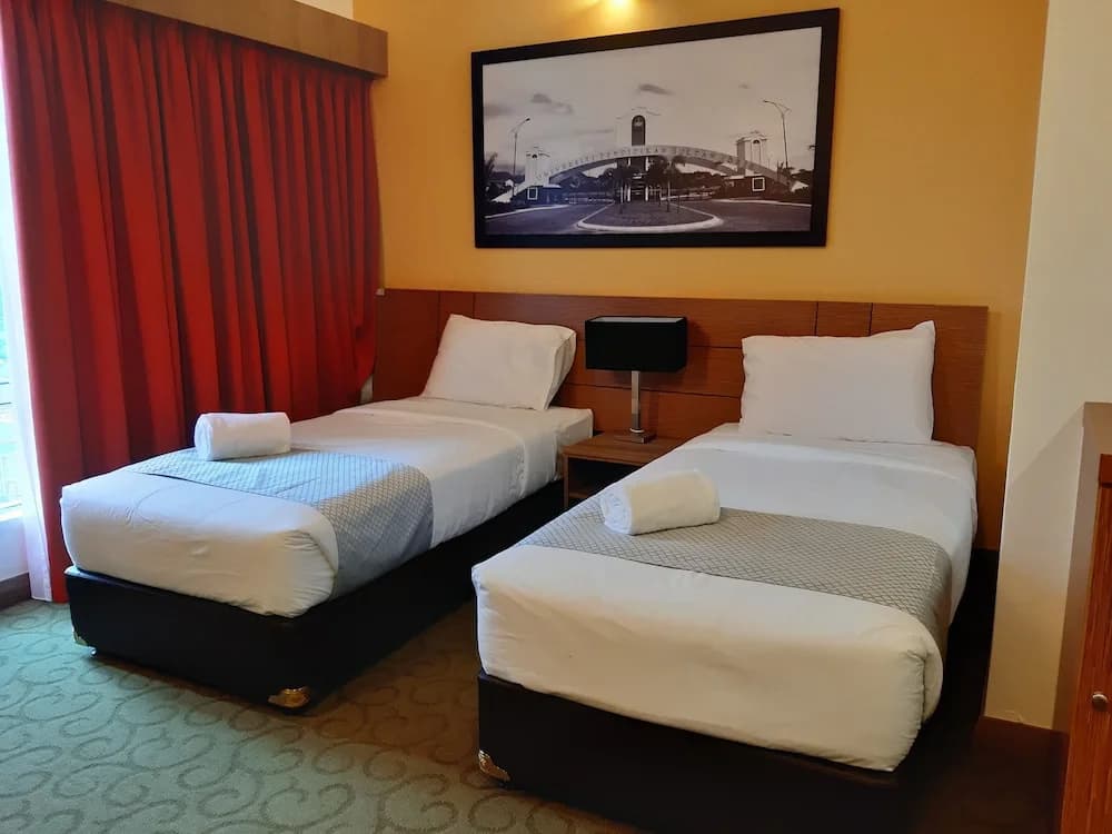Hotel Scholar's Suites - photo 3