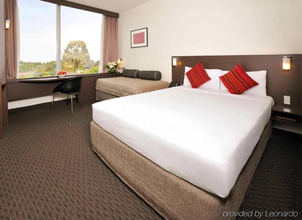 ibis Melbourne Glen Waverley - photo 4